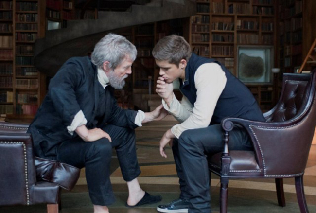 The-Giver-Movie-Review-Image-1-640x431