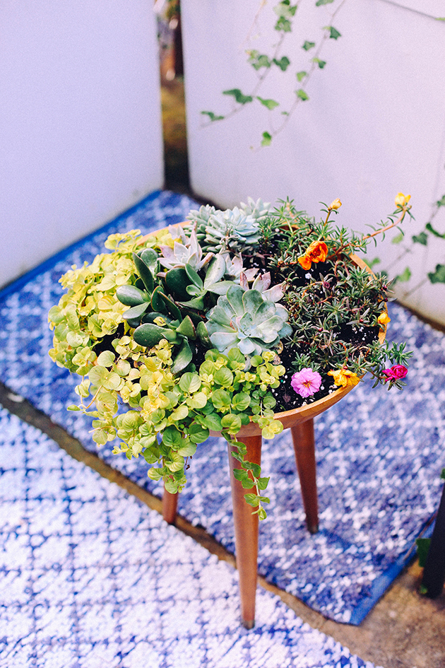 DIY Succulent Tripod Planter via IHOD
