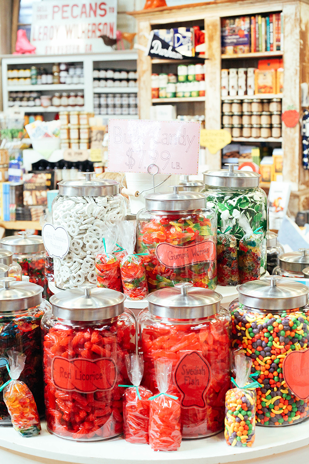 candy station