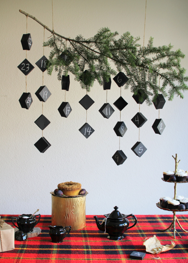 diy chalkboard advent calendar 