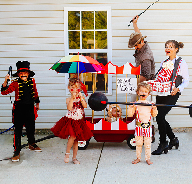 family-circus-costumes